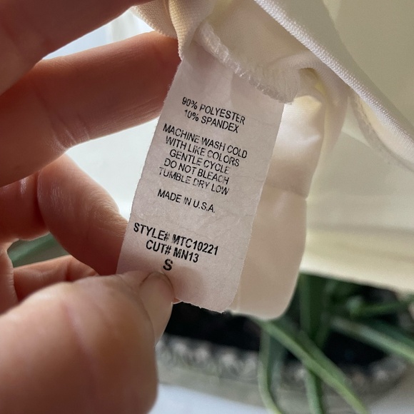 AKIRA CHICAGO RED LABEL "YOU LOOK A LOT LIKE MY NEXT BOYFRIEND" SHIRT SIZE SMALL - Picture 6 of 6